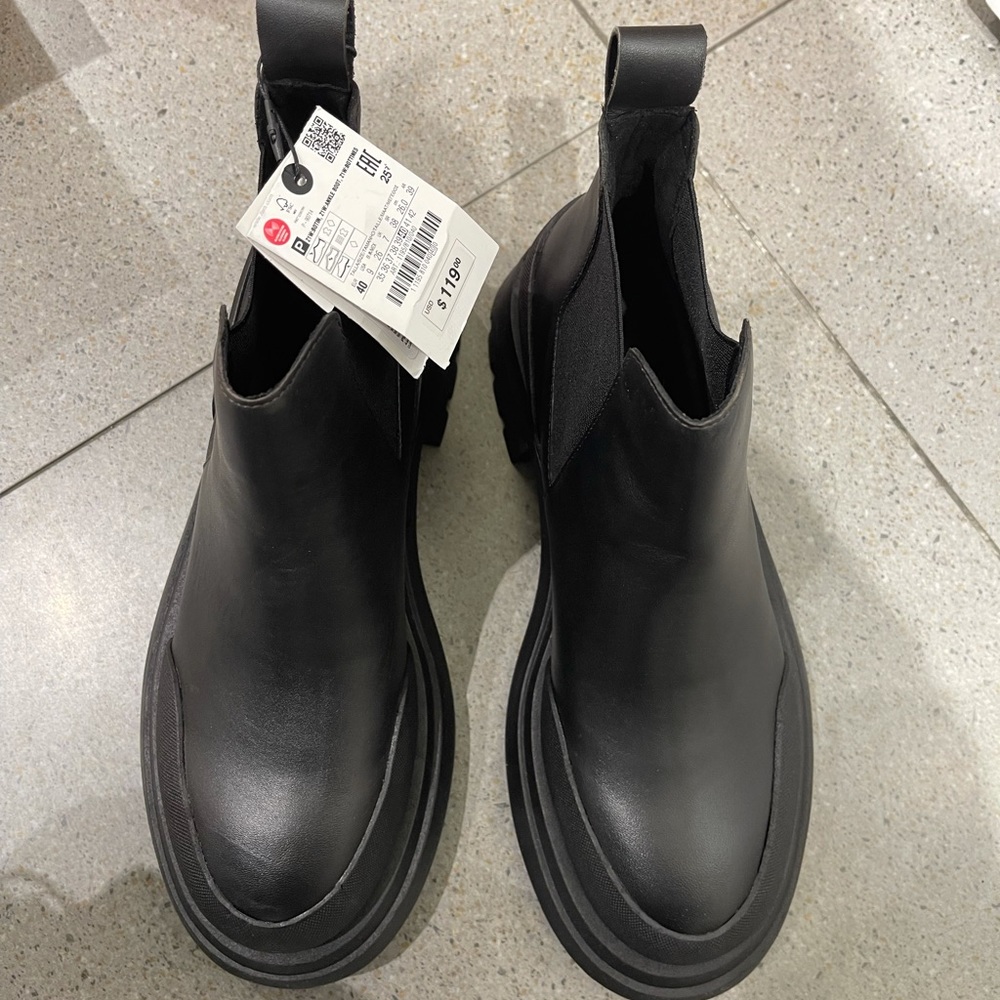 Zara rubberized leather ankle boots - Picture 6 of 8